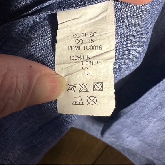 Profuomo Men’s Slim Fit Linen Shirt - Sky Blue
Size: 41 (16)
EUC - Picture 5 of 5